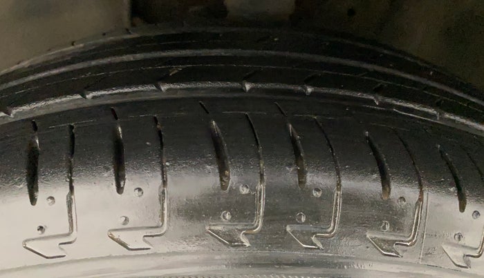 2017 Maruti IGNIS ZETA 1.2 AMT, Petrol, Automatic, 19,958 km, Left Front Tyre Tread