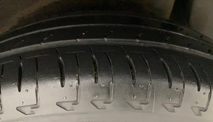 2017 Maruti IGNIS ZETA 1.2 AMT, Petrol, Automatic, 19,958 km, Left Rear Tyre Tread