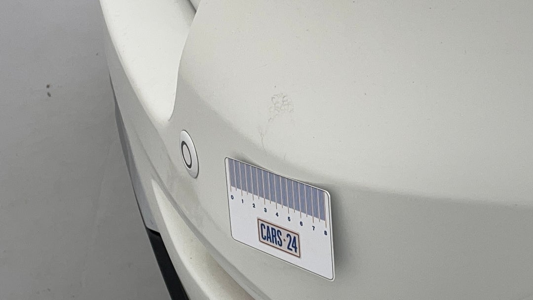 2014 Nissan Pathfinder St-l (4x2), Automatic, 103428 km, Bumper Rear Bird acid