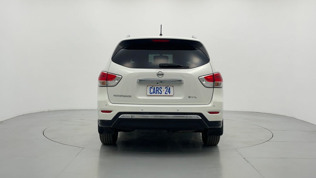 2014 Nissan Pathfinder St-l (4x2), Automatic, 103428 km, Back/Rear View