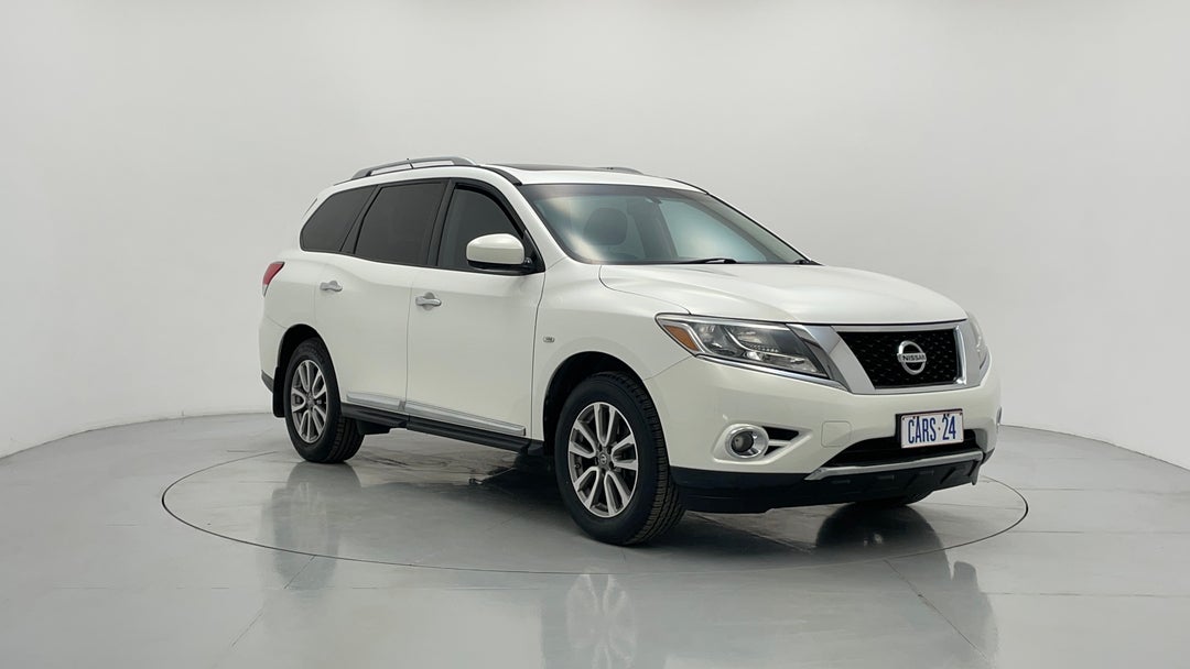 2014 Nissan Pathfinder St-l (4x2), Automatic, 103428 km, Right Front Diagonal (45- Degree) View