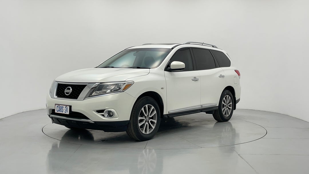 2014 Nissan Pathfinder St-l (4x2), Automatic, 103428 km, Left Front Diagonal (45- Degree) View