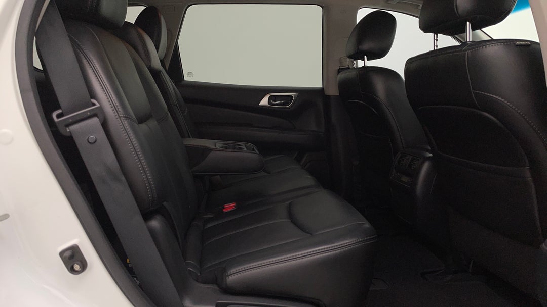 2014 Nissan Pathfinder St-l (4x2), Automatic, 103428 km, Right Side Rear Door Cabin View