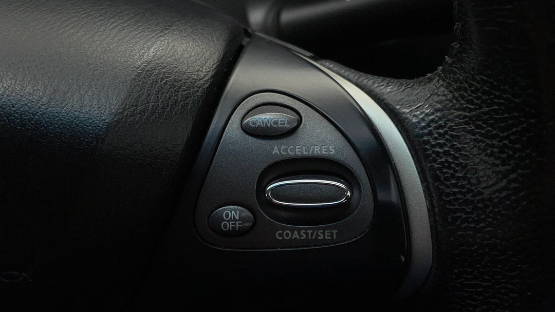 2014 Nissan Pathfinder St-l (4x2), Automatic, 103428 km, Cruise Control