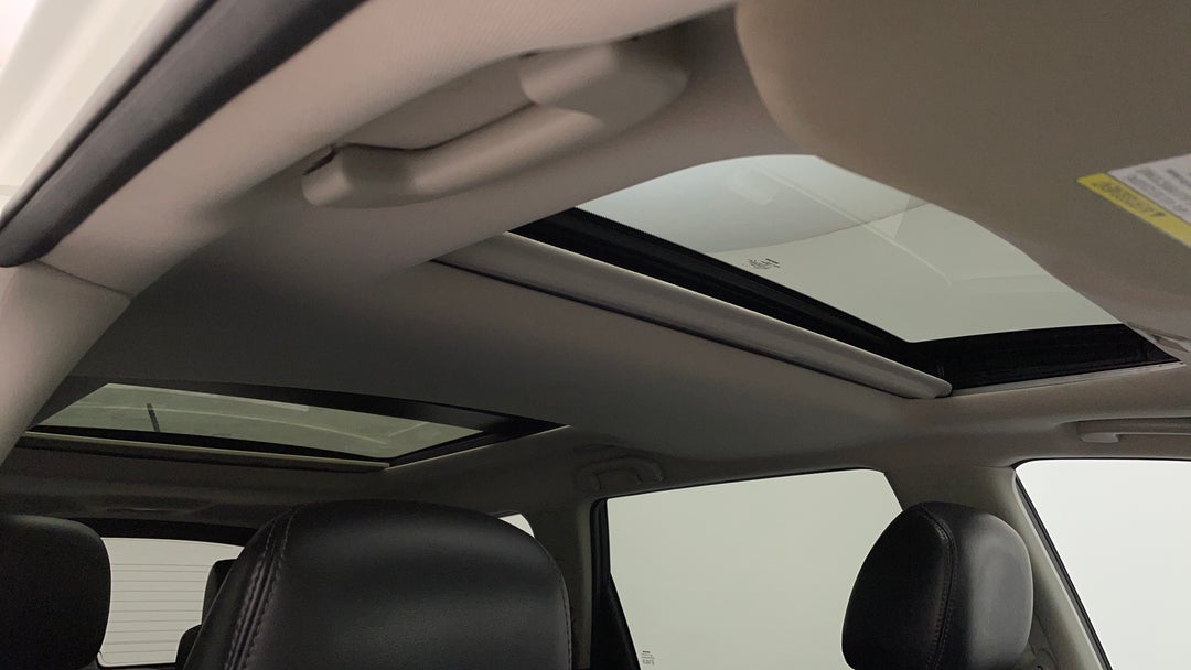 2014 Nissan Pathfinder St-l (4x2), Automatic, 103428 km, Interior Sunroof/Moonroof