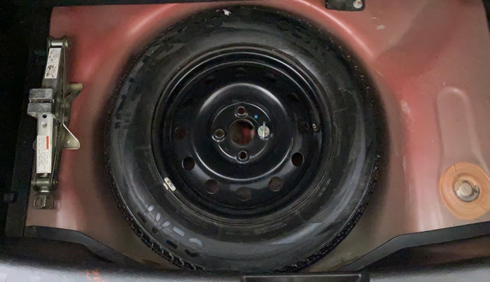 2014 Maruti Swift VXI D, Petrol, Manual, Spare Tyre