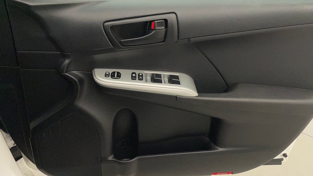 2017 Toyota Camry Altise, Automatic, 67610 km, Speaker View