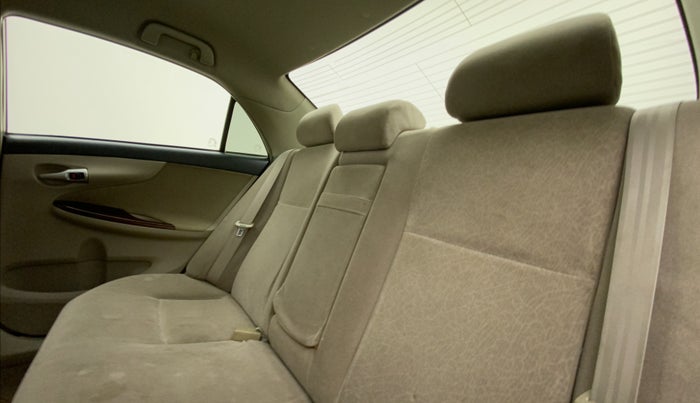 2012 Toyota Corolla Altis G DIESEL, Diesel, Manual, 96,426 km, Right Side Rear Door Cabin