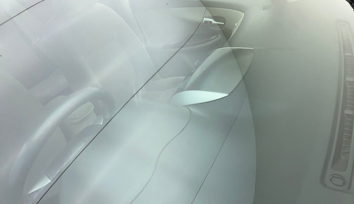 2012 Toyota Corolla Altis G DIESEL, Diesel, Manual, 96,426 km, Front windshield - Minor spot on windshield
