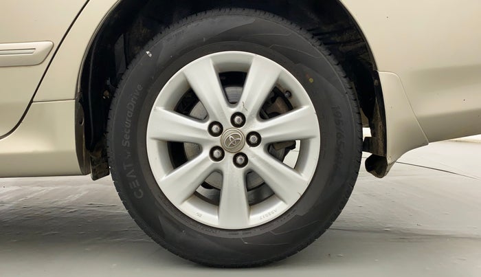 2012 Toyota Corolla Altis G DIESEL, Diesel, Manual, 96,426 km, Left Rear Wheel