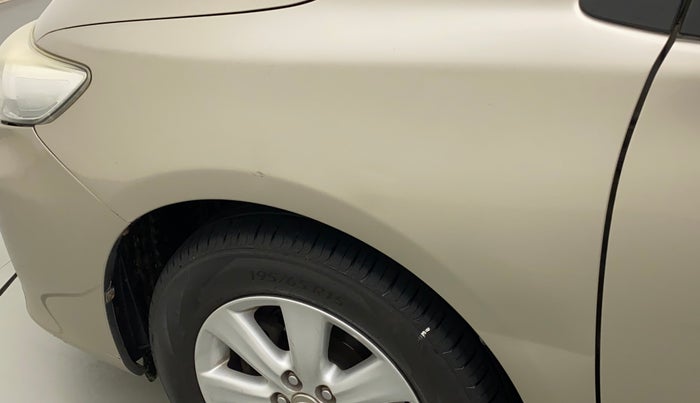 2012 Toyota Corolla Altis G DIESEL, Diesel, Manual, 96,426 km, Left fender - Slightly dented