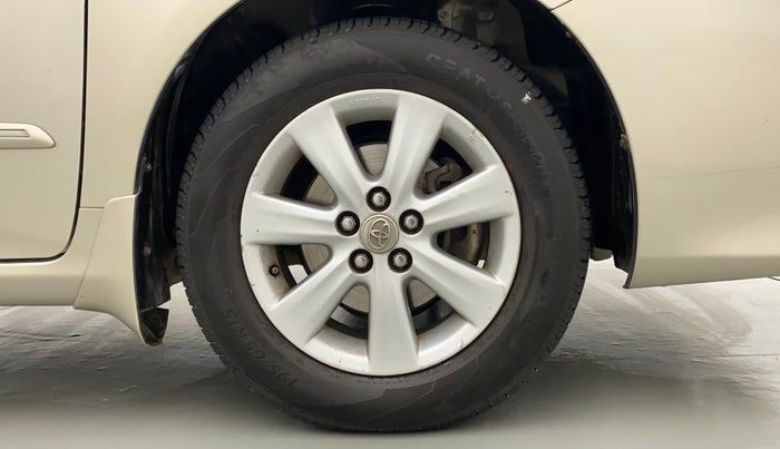 2012 Toyota Corolla Altis G DIESEL, Diesel, Manual, 96,426 km, Right Front Wheel