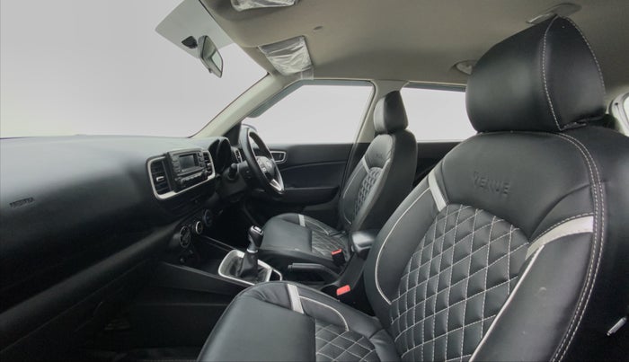 2019 Hyundai VENUE S 1.0 TURBO MT, Petrol, Manual, 31,529 km, Right Side Front Door Cabin