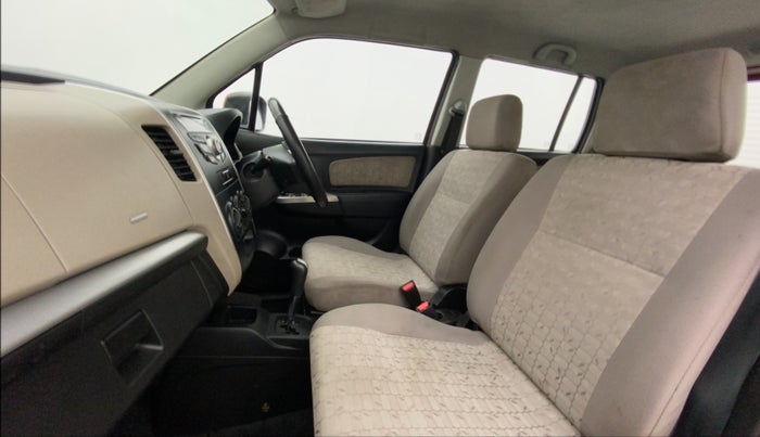 2016 Maruti Wagon R 1.0 VXI (O) AMT, Petrol, Automatic, 74,256 km, Right Side Front Door Cabin