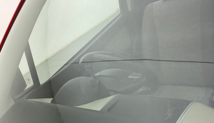 2016 Maruti Wagon R 1.0 VXI (O) AMT, Petrol, Automatic, 74,308 km, Front windshield - Minor spot on windshield