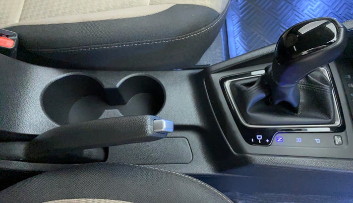 2019 Hyundai Elite i20 1.2  ASTA (O) CVT, Petrol, Automatic, 1,375 km, Gear Lever