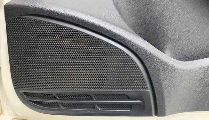 2014 Volkswagen Polo COMFORTLINE 1.2L, Petrol, Manual, 1,17,281 km, Speaker