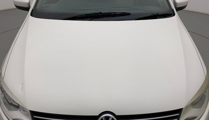 2014 Volkswagen Polo COMFORTLINE 1.2L, Petrol, Manual, 1,17,281 km, Bonnet (hood) - Slightly dented