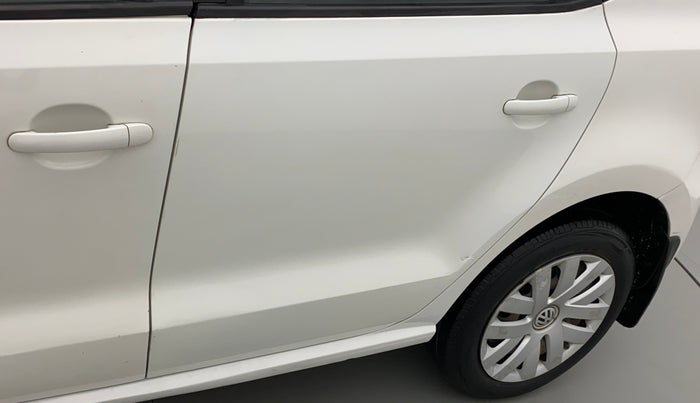 2014 Volkswagen Polo COMFORTLINE 1.2L, Petrol, Manual, 1,17,281 km, Rear left door - Minor scratches