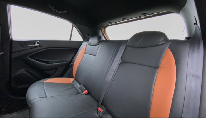 2015 Hyundai i20 Active 1.2 S, Petrol, Manual, 45,786 km, Right Side Door Cabin View