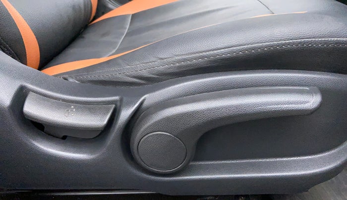 2015 Hyundai i20 Active 1.2 S, Petrol, Manual, 45,786 km, Driver Side Adjustment Panel