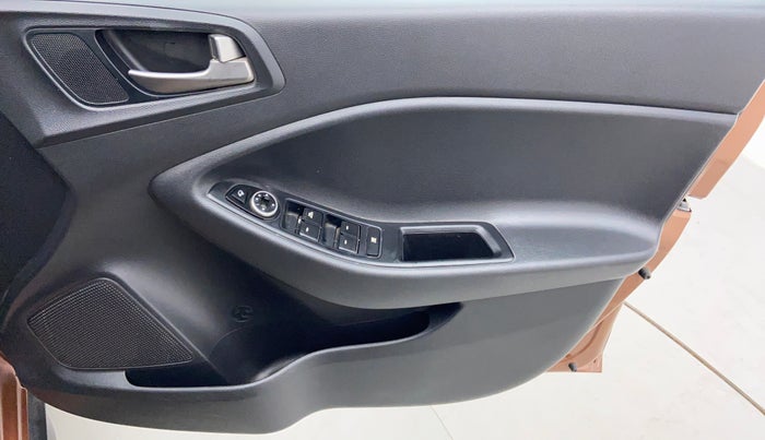 2015 Hyundai i20 Active 1.2 S, Petrol, Manual, 45,786 km, Driver Side Door Panels Controls
