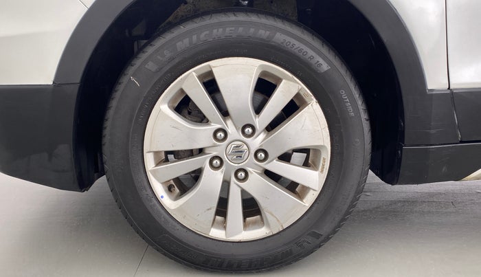 2015 Maruti S Cross ZETA 1.3, Diesel, Manual, 74,698 km, Left Front Wheel