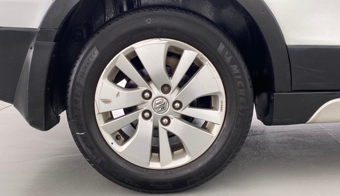 2015 Maruti S Cross ZETA 1.3, Diesel, Manual, 74,698 km, Right Rear Wheel