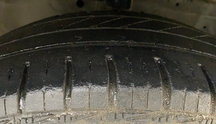 2012 Maruti Swift Dzire VXI, Petrol, Manual, 61,878 km, Right Front Tyre Tread