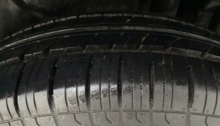 2012 Maruti Swift Dzire VXI, Petrol, Manual, 61,878 km, Left Rear Tyre Tread