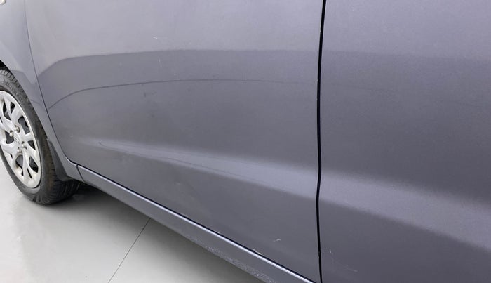 2017 Hyundai Grand i10 MAGNA 1.2 KAPPA VTVT, Petrol, Manual, 17,556 km, Front passenger door - Slightly dented