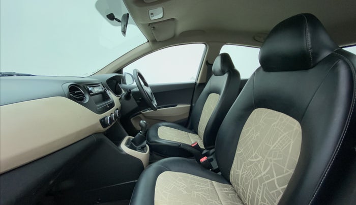 2017 Hyundai Grand i10 MAGNA 1.2 KAPPA VTVT, Petrol, Manual, 17,556 km, Right Side Front Door Cabin