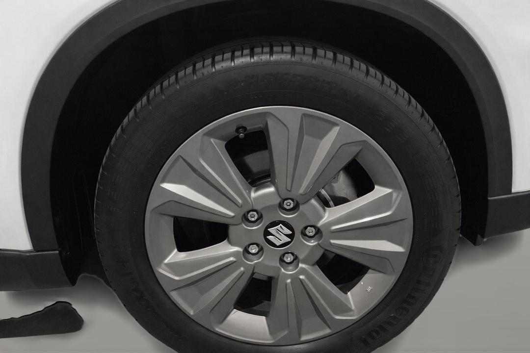 2023 Suzuki Vitara 1.4l, Automatic, 34552 km, Right Front Wheel