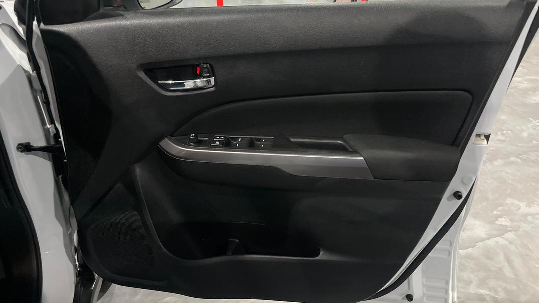 2023 Suzuki Vitara 1.4l, Automatic, 34552 km, Speaker View