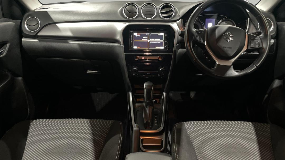 2023 Suzuki Vitara 1.4l, Automatic, 34552 km, Center Console