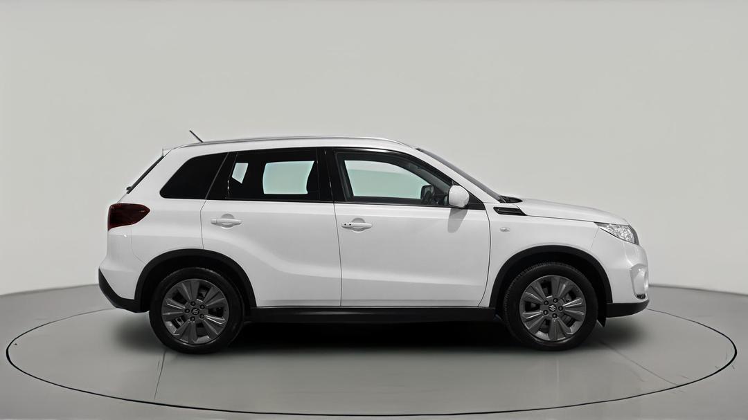 2023 Suzuki Vitara 1.4l, Automatic, 34552 km, Right Side View