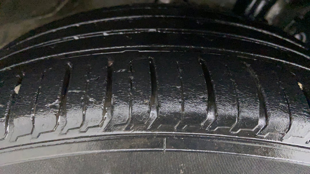 Right Rear Tyre Tread