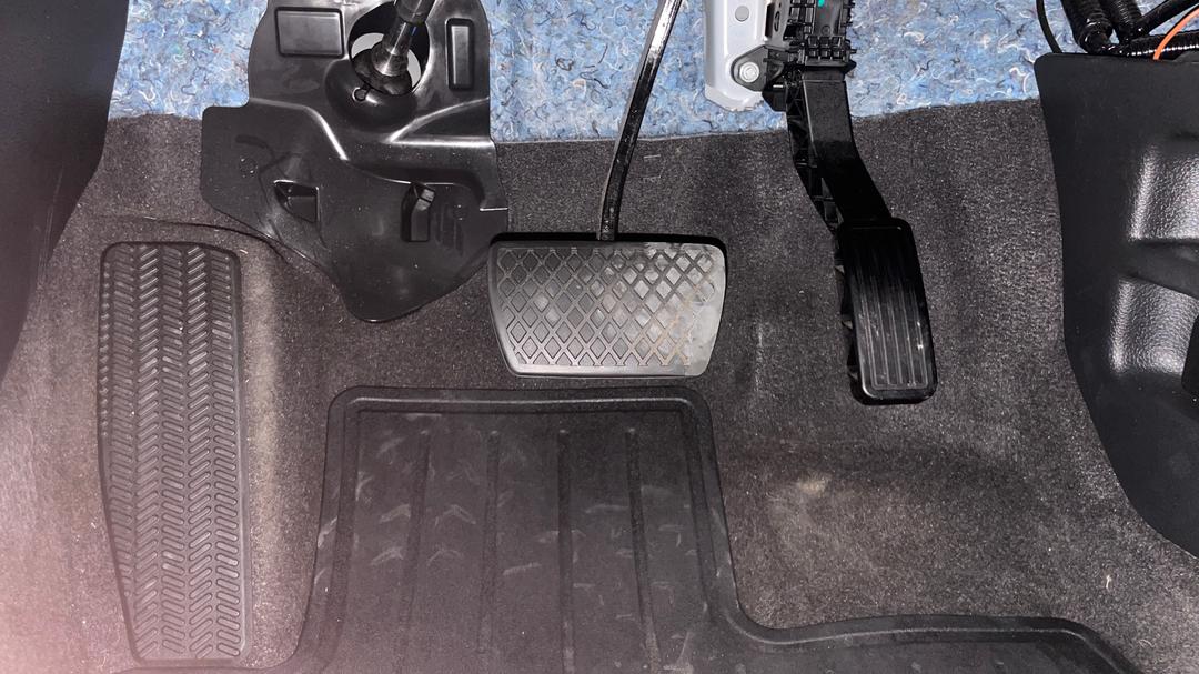 2019 Honda CR-V Vti-s (AWD), Automatic, 142652 km, Pedals and Footmat