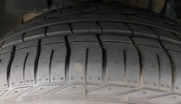 2019 Tata NEXON XMA 1.2, Petrol, Automatic, 48,872 km, Left Front Tyre Tread