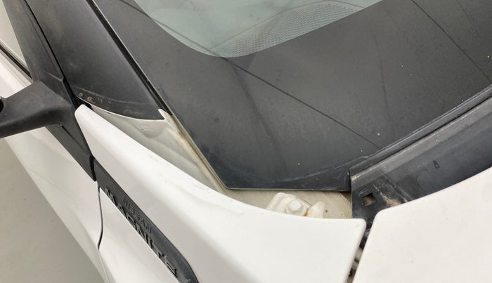 2021 Nissan MAGNITE XV PREMIUM, Petrol, Manual, 41,192 km, Bonnet (hood) - Cowl vent panel has minor damage