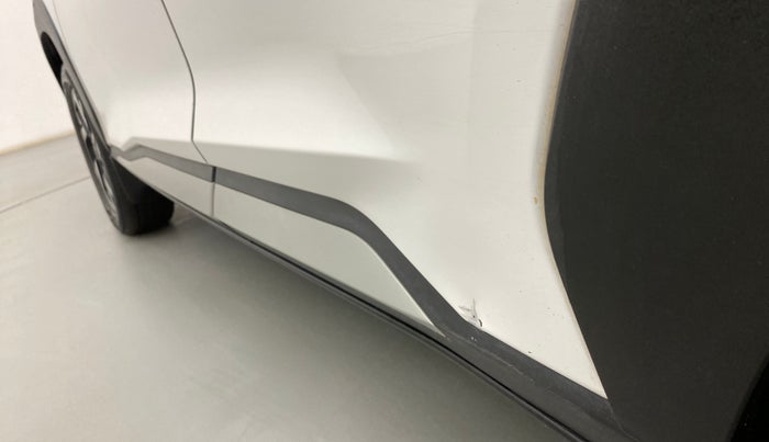 2021 Nissan MAGNITE XV PREMIUM, Petrol, Manual, 41,192 km, Rear left door - Slightly dented