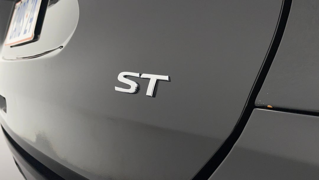 Badge (Boot Right Side)