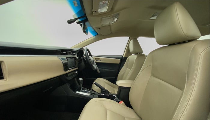 2015 Toyota Corolla Altis VL CVT PETROL, Petrol, Automatic, 66,362 km, Right Side Front Door Cabin