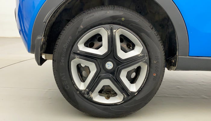 2018 Tata NEXON XM PETROL, CNG, Manual, 91,460 km, Right Rear Wheel