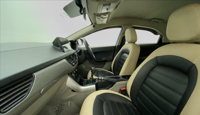 2018 Tata NEXON XM PETROL, CNG, Manual, 91,460 km, Right Side Front Door Cabin