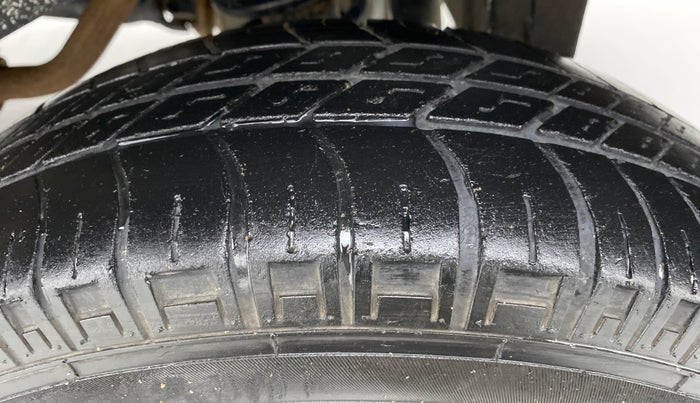2018 Maruti Eeco 5 STR WITH AC PLUSHTR, Petrol, Manual, 37,999 km, Left Rear Tyre Tread