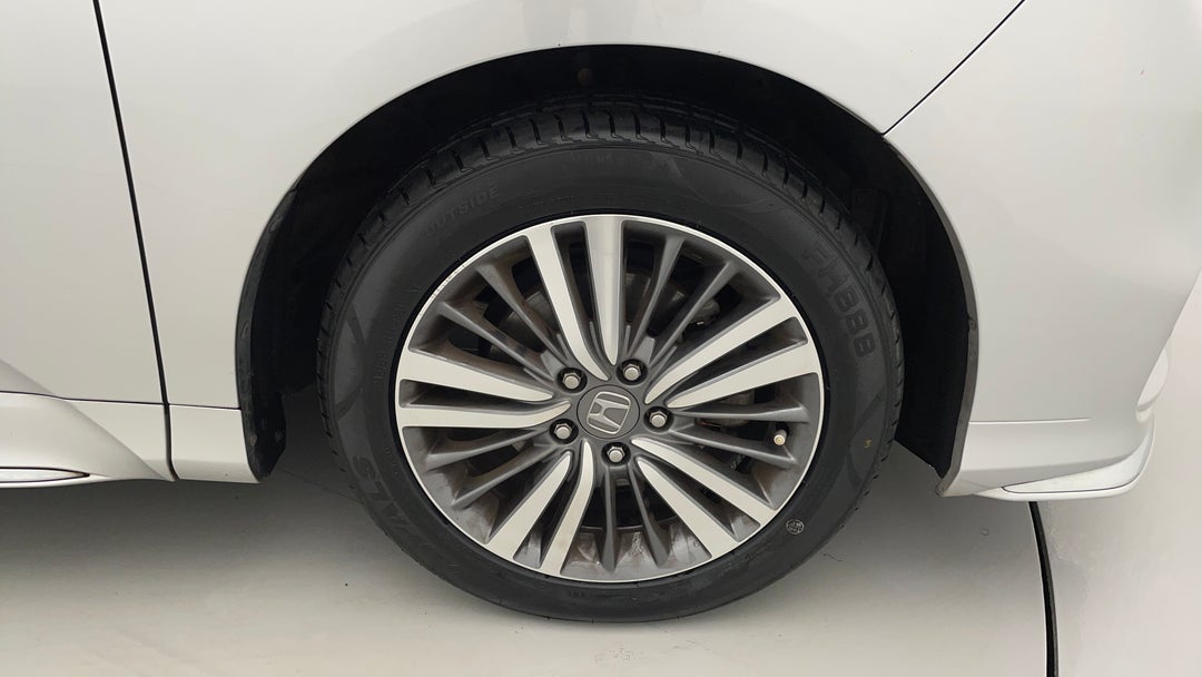 2018 Honda Odyssey Vti-l, Automatic, 64299 km, Right Front Wheel