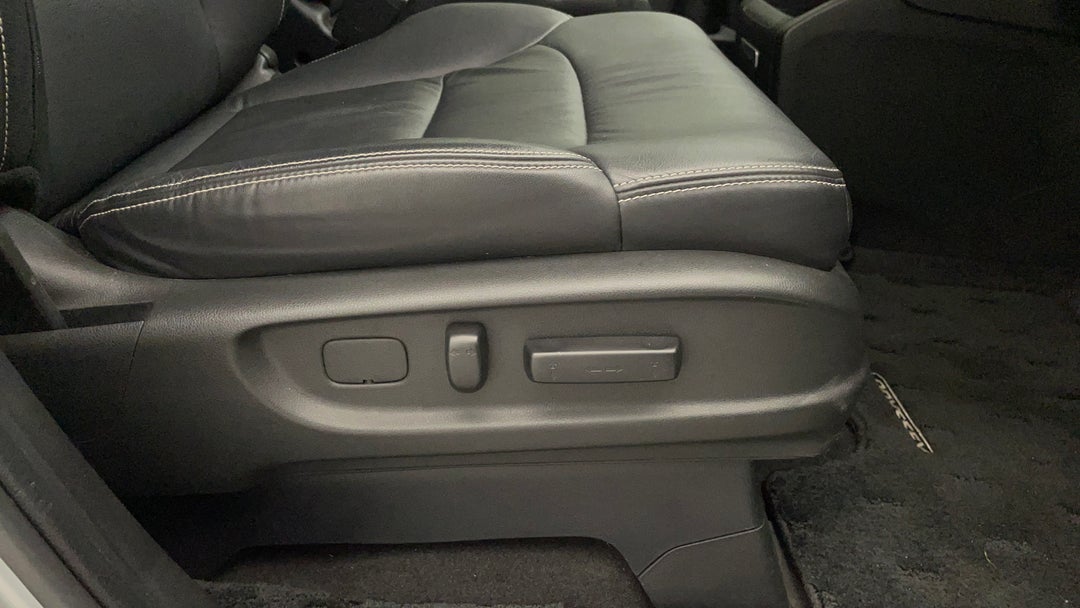 2018 Honda Odyssey Vti-l, Automatic, 64299 km, Drivers Side Adjustment Panel