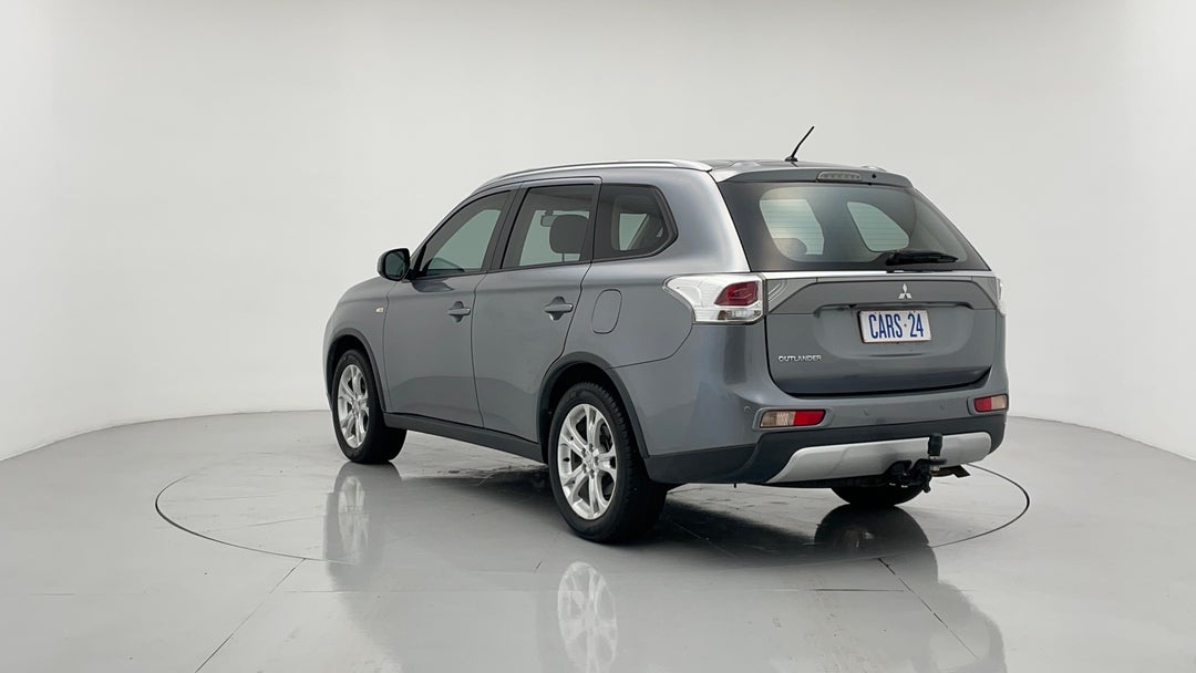 2014 Mitsubishi Outlander Es (4x2), Manual, 127335 km, Left Back Diagonal (45- Degree) View
