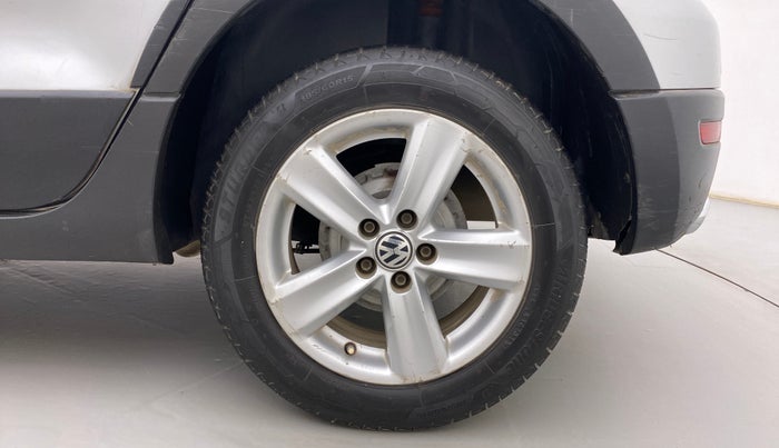 2014 Volkswagen Cross Polo HIGHLINE TDI, Diesel, Manual, 93,879 km, Left Rear Wheel